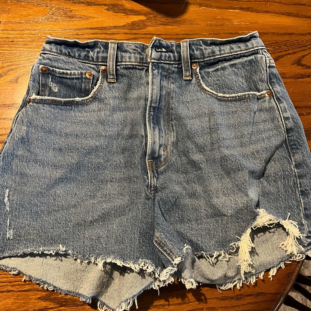 Ambercrombie women’s shorts